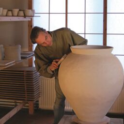 Jan Kollwitz – Japanische Keramik aus dem Anagama-Ofen